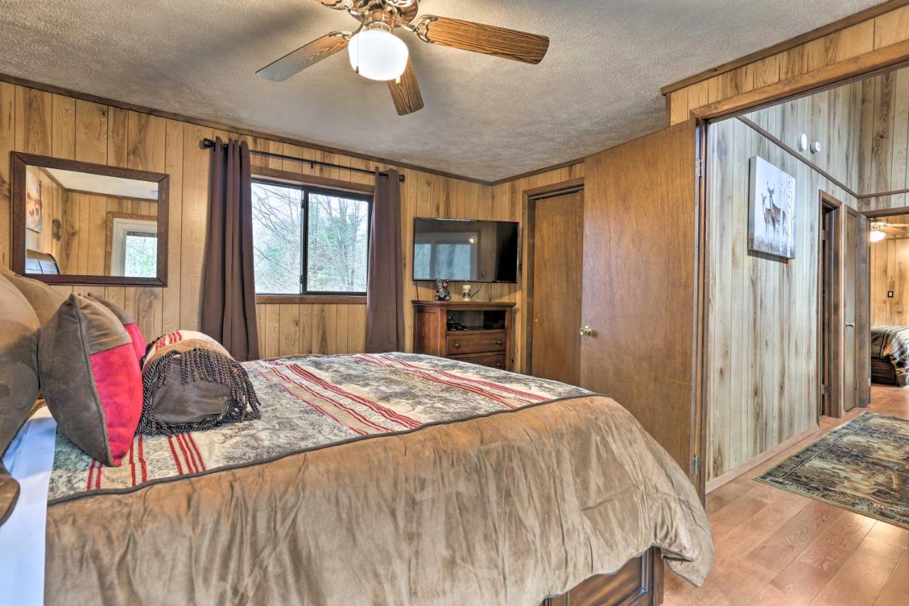 Bear Den Rustic Pocono Lake Home With Game Room! Extérieur photo