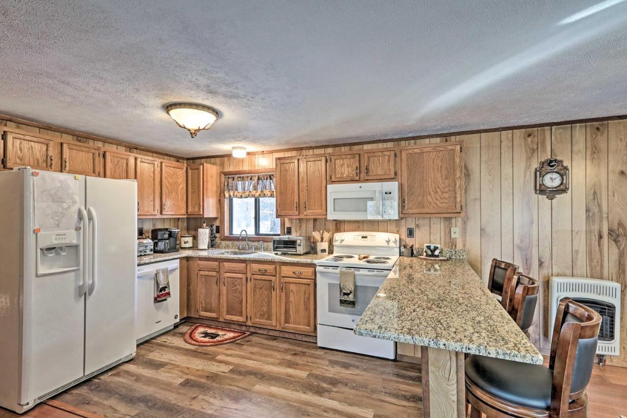 Bear Den Rustic Pocono Lake Home With Game Room! Extérieur photo